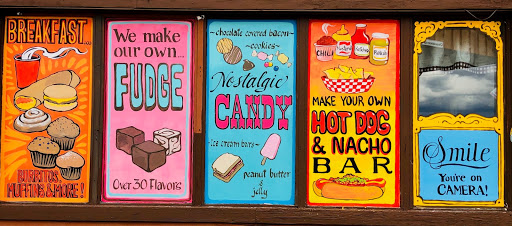 Convenience Store «Genesee Country Store», reviews and photos, 25958 Genesee Trail Rd, Golden, CO 80401, USA