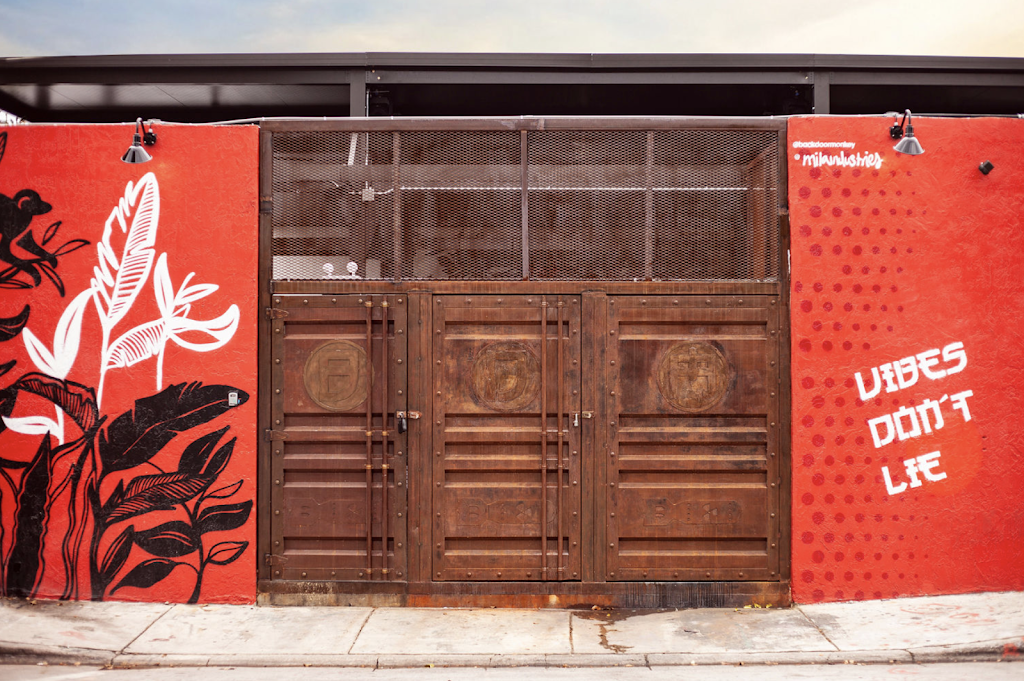 Back Door Monkey 33127