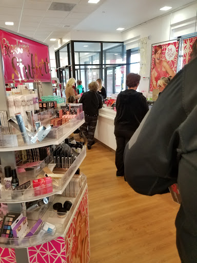 Ulta Beauty, 3434 S Glenstone Ave, Springfield, MO 65804, USA, 