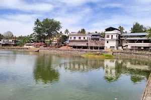 Kadakkal Ambalakulam image