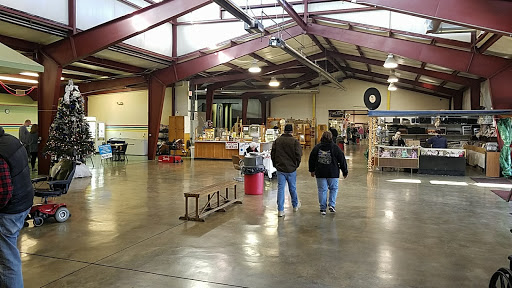 Flea Market «Cumberland Parkway Flea Market», reviews and photos, 305 Cumberland Gap Pkwy, Corbin, KY 40701, USA