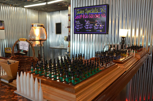 Cigar Shop «Electric Smoke Vapor House», reviews and photos, 322 S Anderson St, Tullahoma, TN 37388, USA