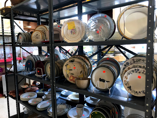 Thrift Store «New2you Thrift Store», reviews and photos, 206 William Howard Taft Rd #2, Cincinnati, OH 45219, USA