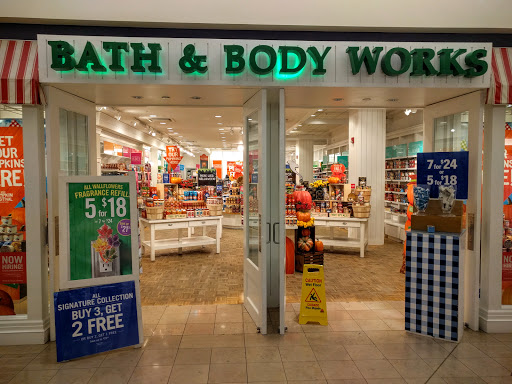 Shopping Mall «Pioneer Place», reviews and photos, 700 SW 5th Ave, Portland, OR 97204, USA