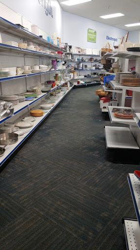 Thrift Store «Goodwill Lynnhaven Retail Store», reviews and photos, 600 S Lynnhaven Rd, Virginia Beach, VA 23452, USA