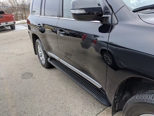 Auto Body Shop «Gerber Collision & Glass», reviews and photos, 901 S Larkin Ave, Joliet, IL 60436, USA