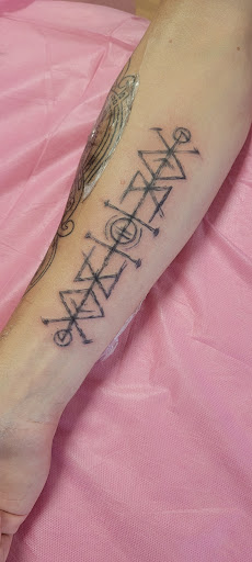 Explore diamond in the rough tattoo ideas, creative tattoo ideas in Carbondale, available at Bonedale Tattoo