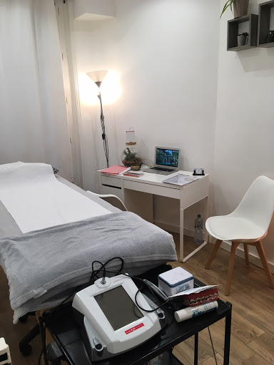 Réflexologue certifiée paris 18 /luxopuncture /infirmière Audrey Gonon