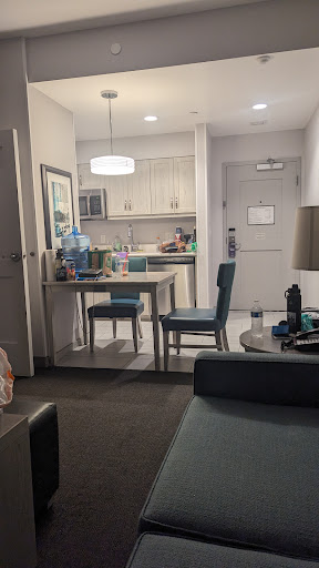 Hampton Inn Long Beach Airport image