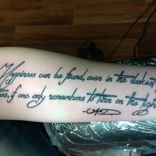 Tattoo Shop «Hollyweird Tattoos», reviews and photos, 569 GA-138, Jonesboro, GA 30236, USA