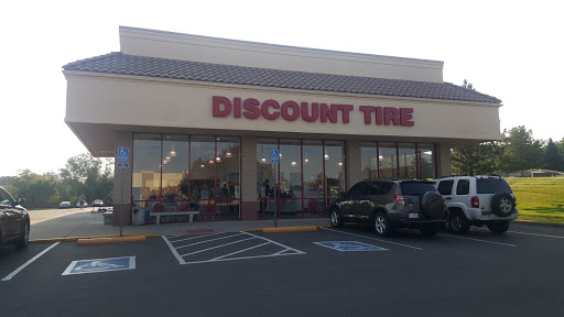 Tire Shop «Discount Tire Store - Westminster, CO», reviews and photos, 7401 W 92nd Ave, Westminster, CO 80021, USA