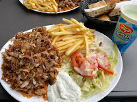 Plats et boissons du Restaurant Istanbul Kebab à Méry-sur-Oise - n°1