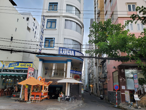Lucia Hotel