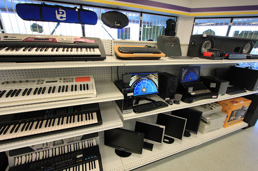 Pawn Shop «Cash In A Flash Pawn», reviews and photos, 3497 S Wadsworth Blvd, Lakewood, CO 80227, USA