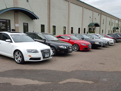 Used Car Dealer «Original Owner Autos», reviews and photos, 9811 Hamilton Rd, Eden Prairie, MN 55344, USA