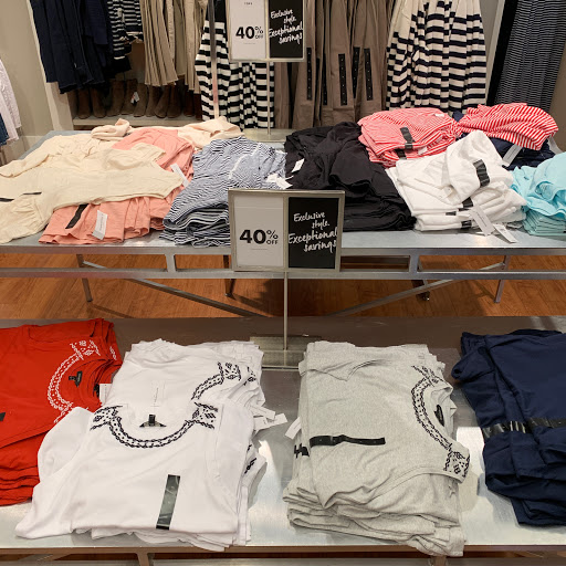 Clothing Store «Banana Republic», reviews and photos, 820 W Stacy Rd, Allen, TX 75013, USA