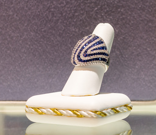 Jewelry Store «Walters Jewelry Inc», reviews and photos, 230 N Main St, St Charles, MO 63301, USA