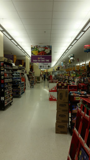 Grocery Store «Giant Food», reviews and photos, 2501 9th Rd S, Arlington, VA 22204, USA