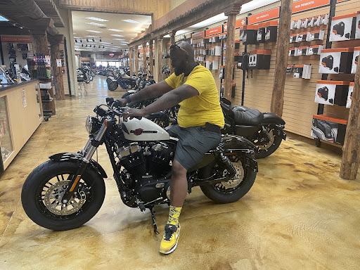 Harley-Davidson Dealer «Desert Wind Harley-Davidson», reviews and photos, 922 S Country Club Dr, Mesa, AZ 85210, USA