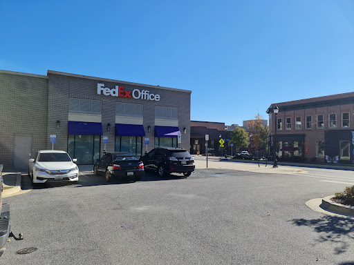 Print Shop «FedEx Office Print & Ship Center», reviews and photos, 4417 Hartwick Rd, College Park, MD 20740, USA