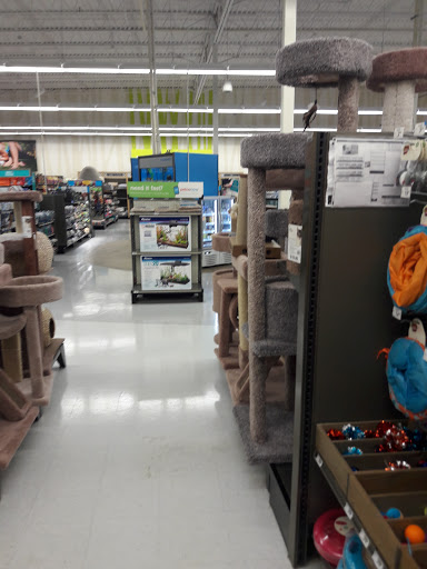 Pet Supply Store «Petco Animal Supplies», reviews and photos, 11398 Bandera Rd #403, San Antonio, TX 78250, USA