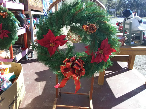 Thrift Store «L S Thrift Store», reviews and photos, 915 E 1st Ave, Mt Dora, FL 32757, USA