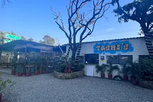 Tashi's Café and Restaurant image