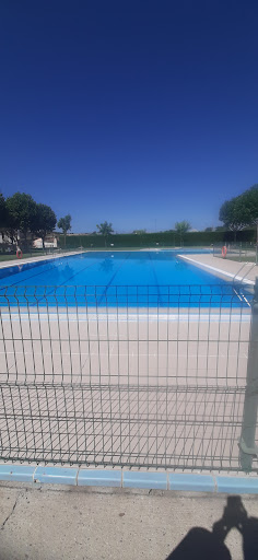 Piscina Corrales en Corrales del Vino, Zamora