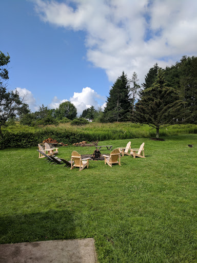 Hotel «The Arnold House», reviews and photos, 839 Shandelee Rd, Livingston Manor, NY 12758, USA