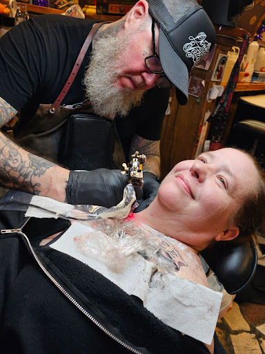 Explore simple hummingbird tattoo ideas, creative tattoo ideas in New Orleans, available at Downtown Tattoos and Piercing