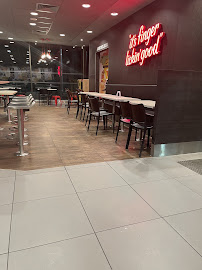 Atmosphère du Restaurant KFC Orléans Saran - n°12