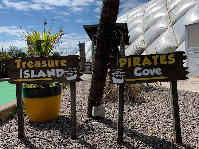Comments and reviews of Adventure Golf Island