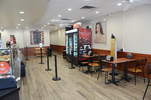 Ice Cream Shop «Cold Stone Creamery», reviews and photos, 76 South La Grange Road, La Grange, IL 60525, USA
