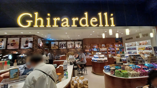 Chocolate Shop «Ghirardelli Ice Cream and Chocolate Shop», reviews and photos, 3545 S Las Vegas Blvd, Las Vegas, NV 89109, USA