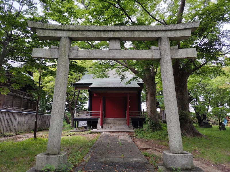 日吉八幡神社 舞殿(秋田県指定有形文化財)