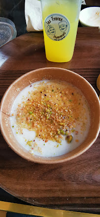 Plats et boissons du Restaurant libanais Les Frères Hummus à Paris - n°10