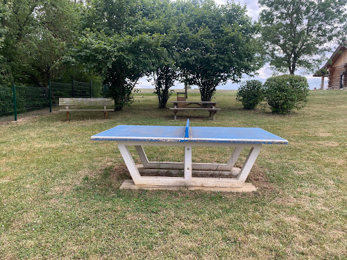 Ping Pong table à Baigneux-les-Juifs