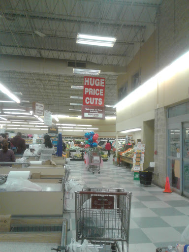 Grocery Store «Butera Market», reviews and photos, 1175 W Spring St, South Elgin, IL 60177, USA