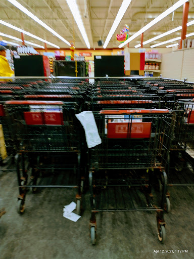 Supermarket «Giant Eagle Supermarket», reviews and photos, 2000 Penny Ln, Jeannette, PA 15644, USA