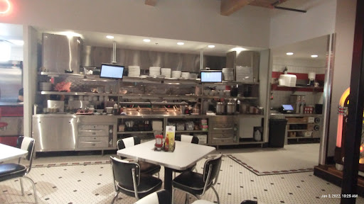 American Restaurant «Elliston Place Soda Shop», reviews and photos, 2111 Elliston Pl, Nashville, TN 37203, USA