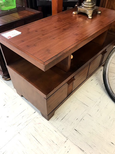 Thrift Store «Metrocrest Resale», reviews and photos, 2661 Midway Rd #207, Carrollton, TX 75006, USA