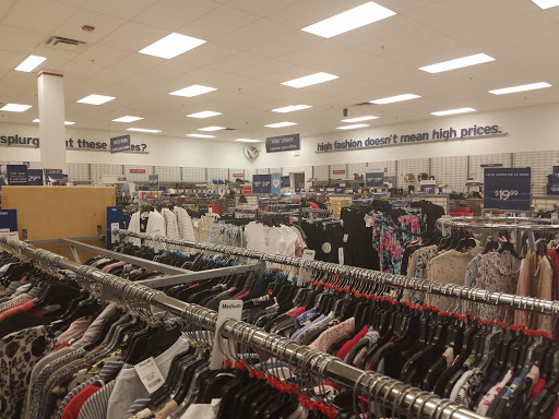 Department Store «Marshalls», reviews and photos, 1501 N Lewis Ave, Waukegan, IL 60085, USA