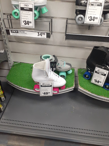 Sporting Goods Store «Big 5 Sporting Goods», reviews and photos, 601 S Grady Way, Renton, WA 98057, USA