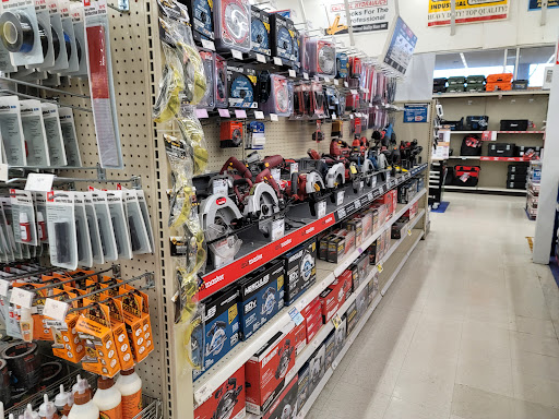 Hardware Store «Harbor Freight Tools», reviews and photos, 1704 E Belt Line Rd, Richardson, TX 75081, USA