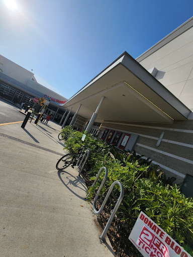 Movie Theater «Regal Cinemas Broward Stadium 12 & RPX», reviews and photos, 8000 W Broward Blvd, Plantation, FL 33388, USA