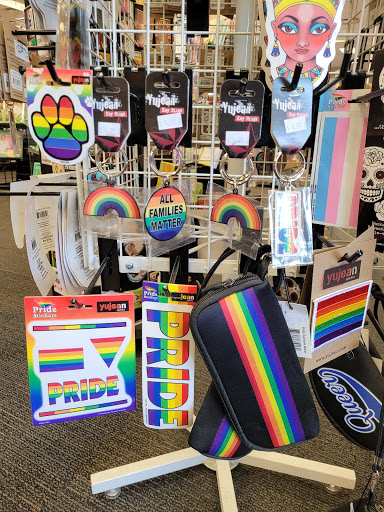 Used Book Store «2nd & Charles», reviews and photos, 17636 Garland Groh Blvd, Hagerstown, MD 21740, USA