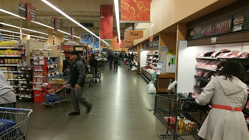 Grocery Store «Fort Campbell Commissary», reviews and photos, 2606 Indiana Ave, Fort Campbell, TN 42223, USA