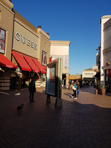 Clothing Store «GUESS Factory», reviews and photos, 100 Citadel Dr Suite 600, Commerce, CA 90040, USA