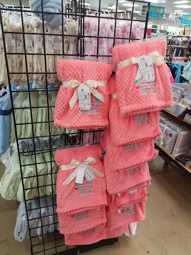 Discount Store «Fallas Discount Stores», reviews and photos, 122 E Olney Ave, Philadelphia, PA 19120, USA