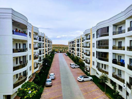 Selcuklu Guvenlikli Site